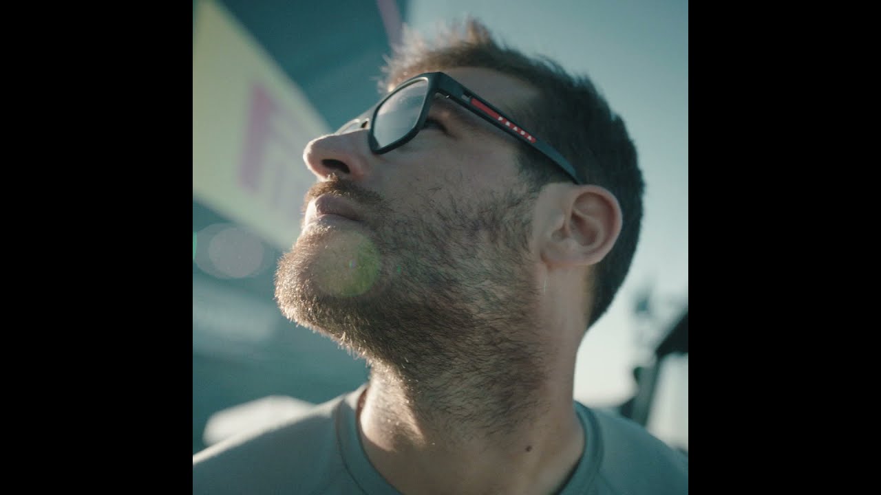 Prada Linea Rossa PS 04NV DG01O1